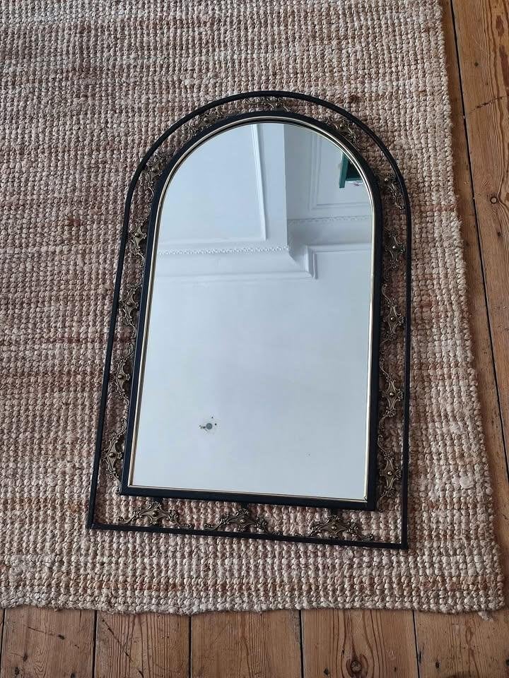 miroir vintage avec cadre décoratif arrondi, Maison & Meubles, Moins de 100 cm, Comme neuf, Enlèvement, 50 à 75 cm
