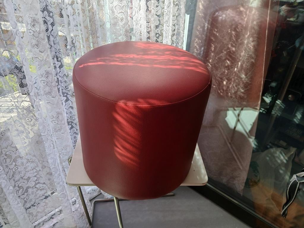 Rode poef,leder, Huis en Inrichting, Ophalen