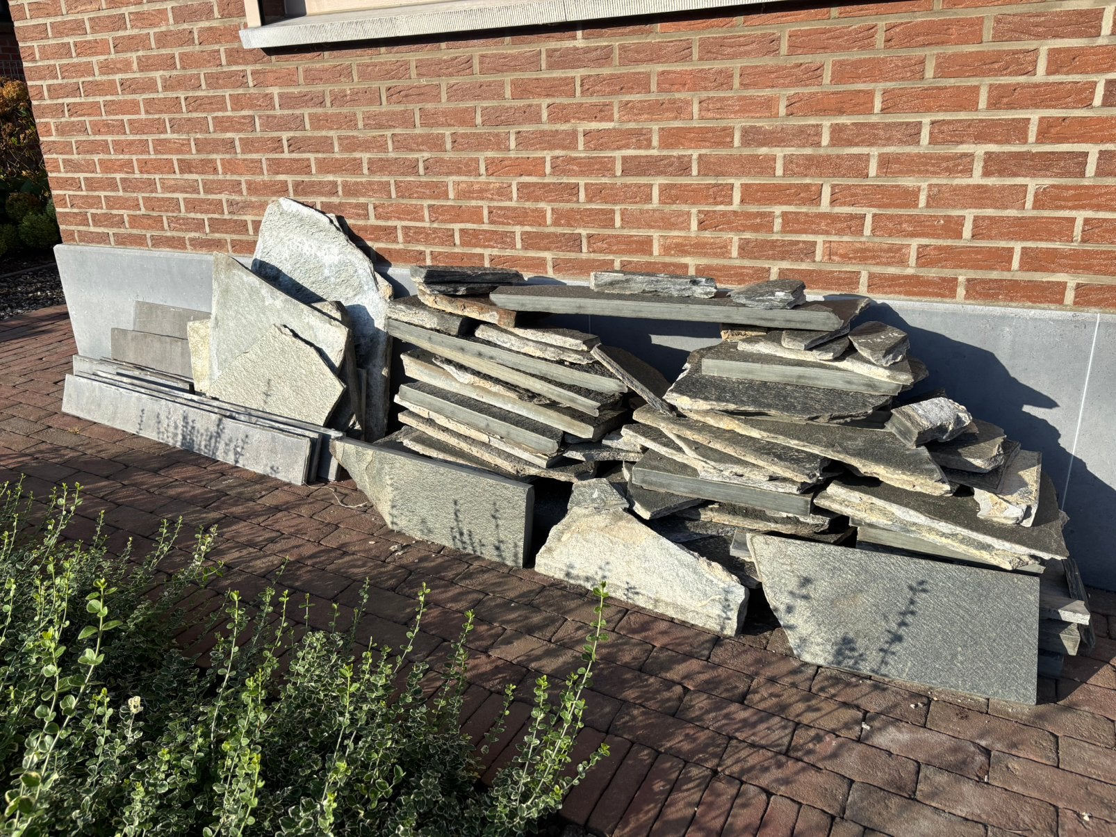Gratis - natuursteen - blauwe steen - flagstone, Bricolage & Construction, Dalles & Carrelages, Enlèvement, Comme neuf