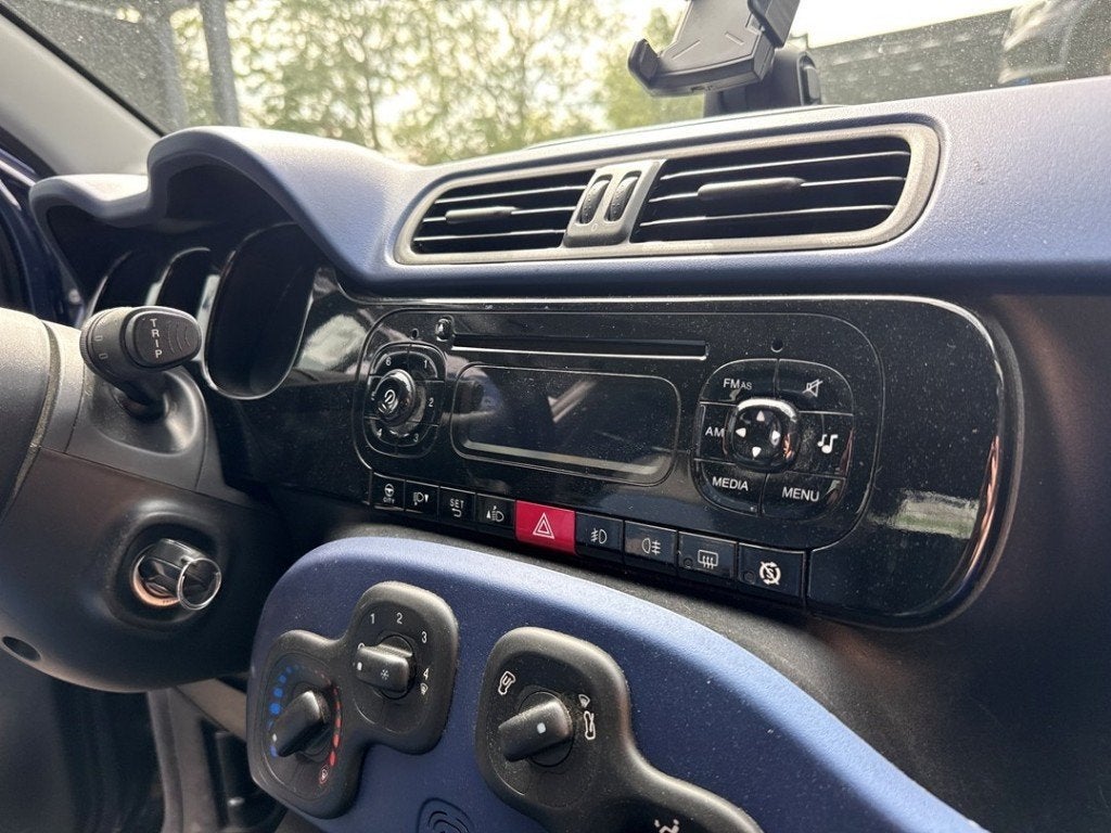 RADIO Fiat Panda (312) (01-2012/-) (|735603527|735634791|), Autos : Pièces & Accessoires, FCA Germany GmbH, IPC D1-09 Bahnhofsplatz
65423  Rüsselsheim am Main, DE