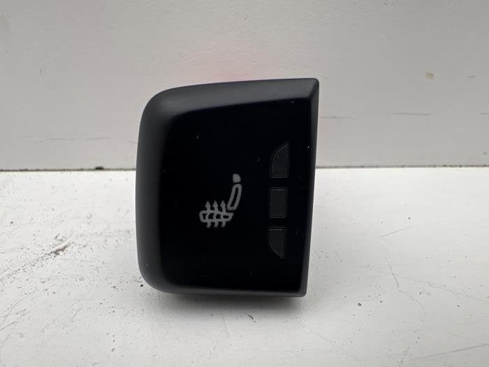 Commutateur chauffage siège d'un Audi SQ5, Autos : Pièces & Accessoires, Habitacle & Garnissage, -, 3 mois de garantie, Audi, Utilisé