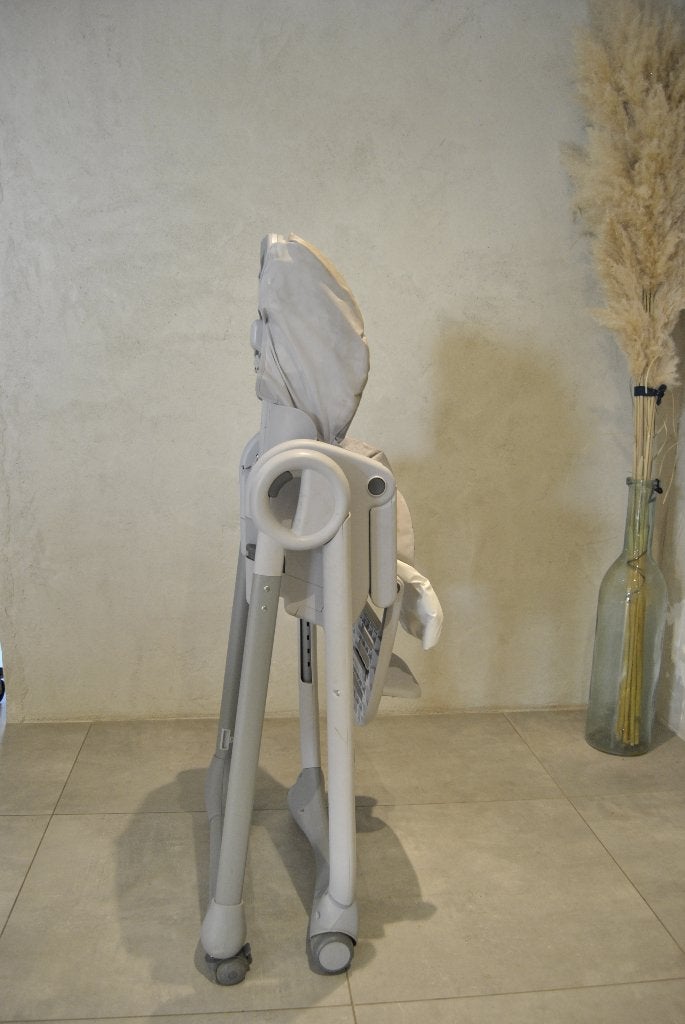 Chaise haute Chicco Polly 2 Start, Enfants & Bébés, Enlèvement, Utilisé, Chaise évolutive, Plateau amovible