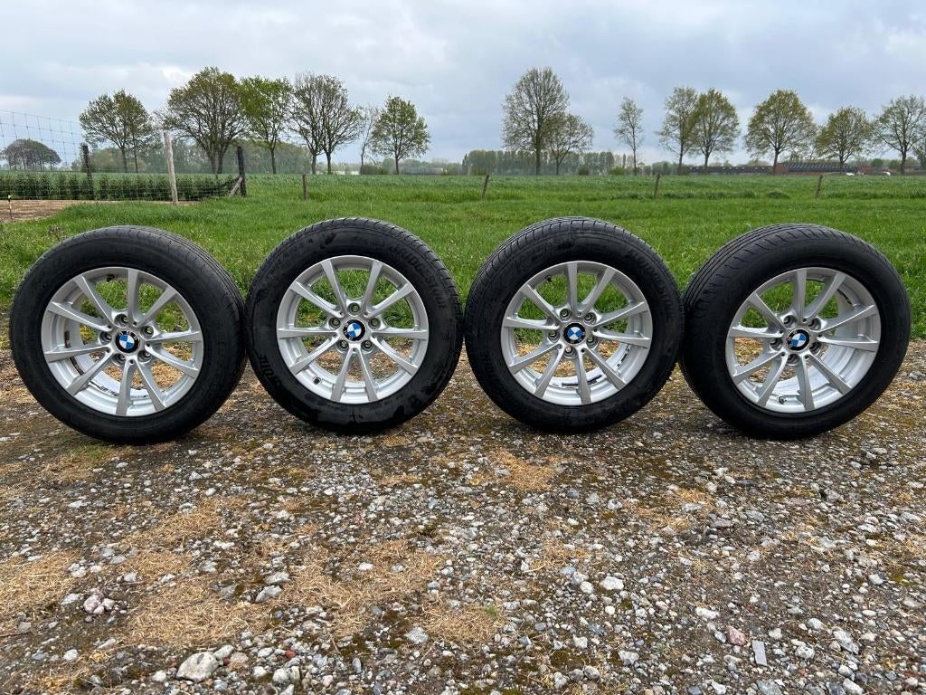 BMW style 390 velgen met banden - zilvergrijs - 16 inch, 16 pouces, Véhicule de tourisme, Pneus été, 205 mm