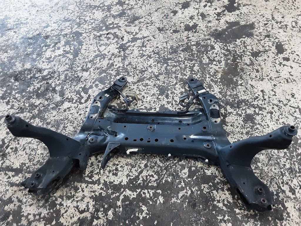 SUPPORT MOTEUR Mini Mini (F56) (01-2013/10-2017), Petuelring 130
80809  München, DE, Mini, Utilisé, Minikundenbetreuung@mini.de