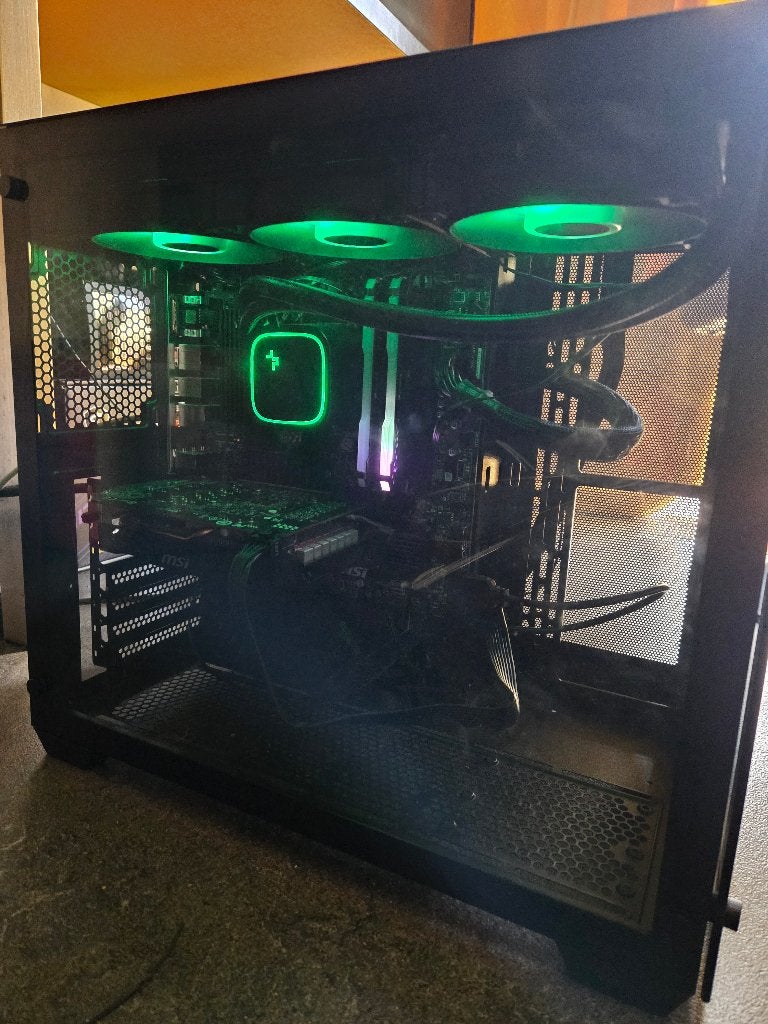 Gaming PC – Ryzen 5 5500, GTX 1660 Super, 16GB RAM, 1TB SSD, Informatique & Logiciels, AMD Ryzen 5, Utilisé, Gaming, SSD