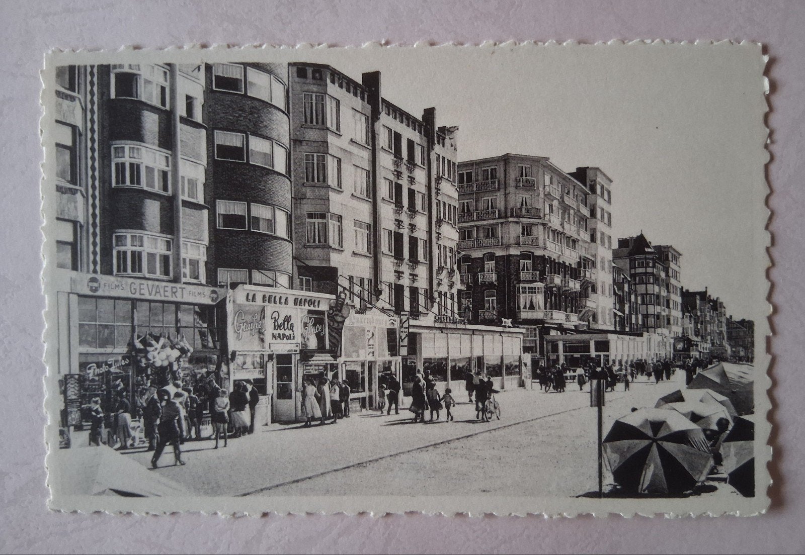 vintage Postkaart De Panne, Ophalen of Verzenden