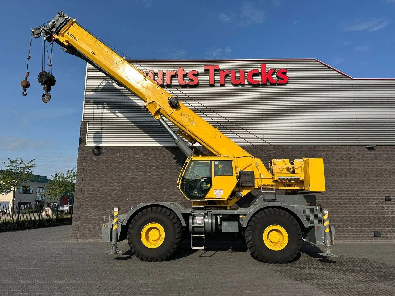 Grove RT765E-2 ROUGH TERRAIN CRANE + JIB + 2 X WINCH, Articles professionnels, Machines & Construction | Grues & Excavatrices