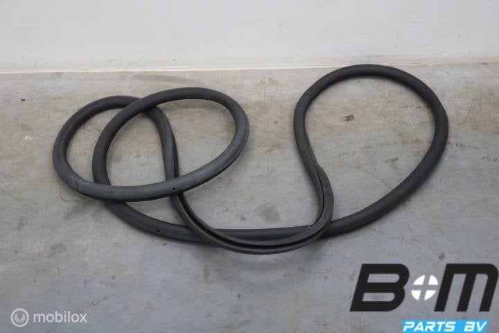 Portierrubber voorzijde VW Caddy 2K 2K0837911B, Utilisé