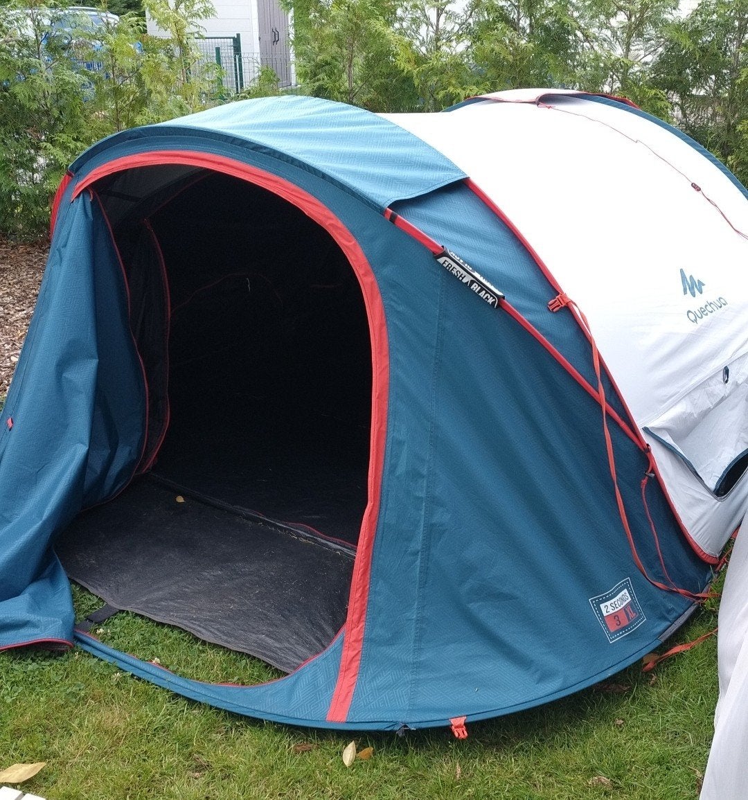 tente quechua 3XL, Caravanes & Camping, Tentes, Enlèvement