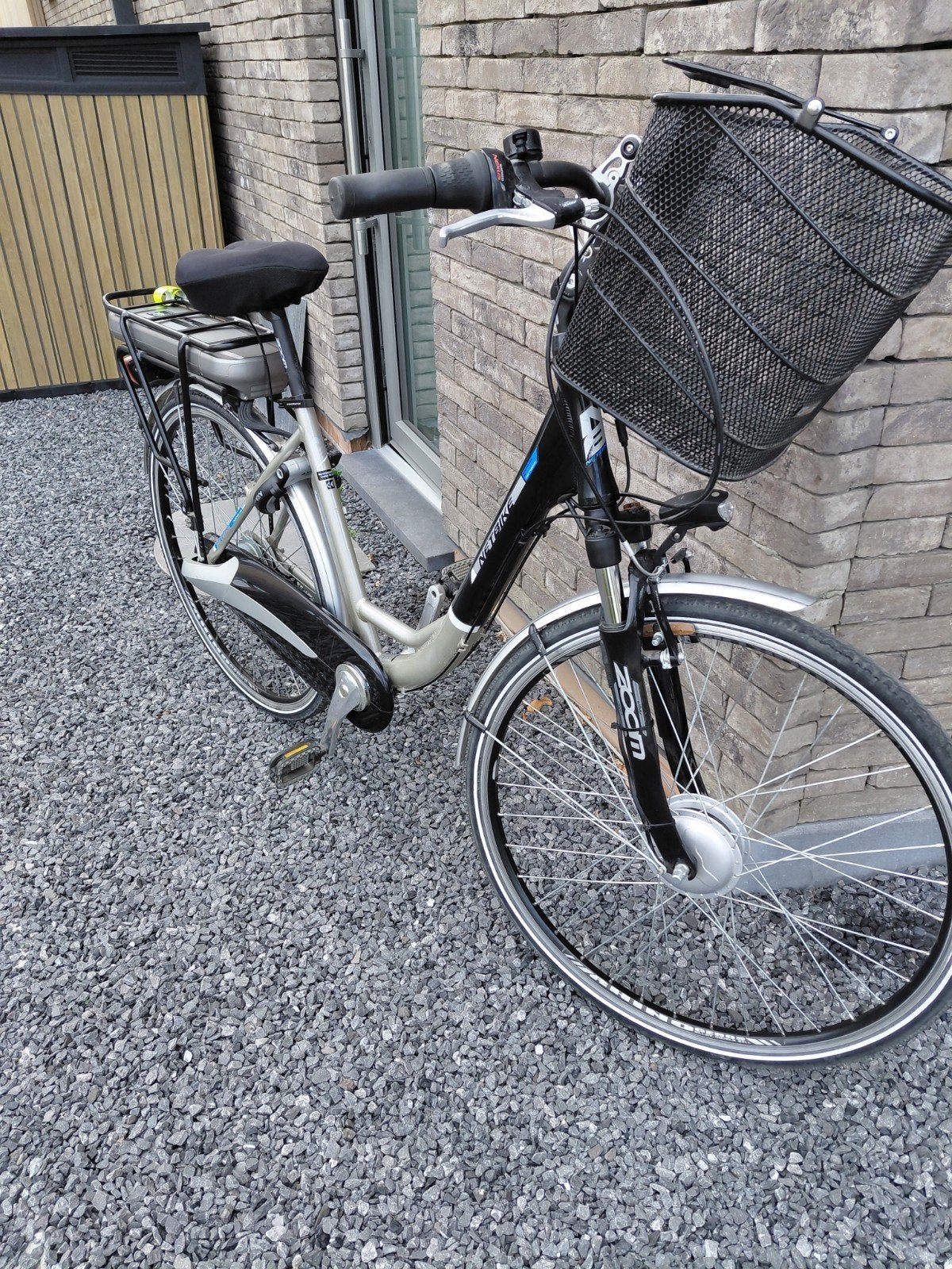 Netbike Luxury Line, Fietsen en Brommers, Zo goed als nieuw, 51 tot 55 cm, 50 km per accu of meer, Ophalen