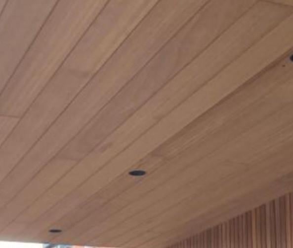 Planchet en triple in verschillende houtsoorten, Enlèvement
