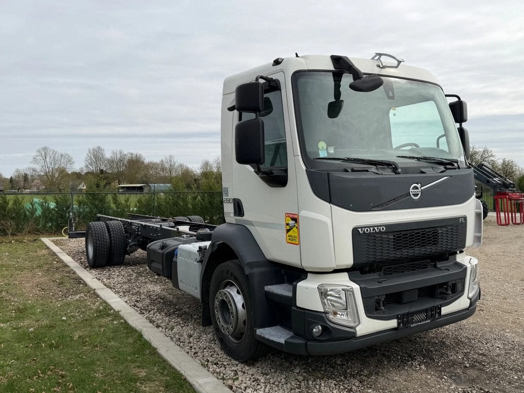 Volvo FE 280 FL 280.18 EURO6 2018 Motor defect., Autos, Camionnettes & Utilitaires, Achat, Autres marques, Diesel, Blanc, Occasion
