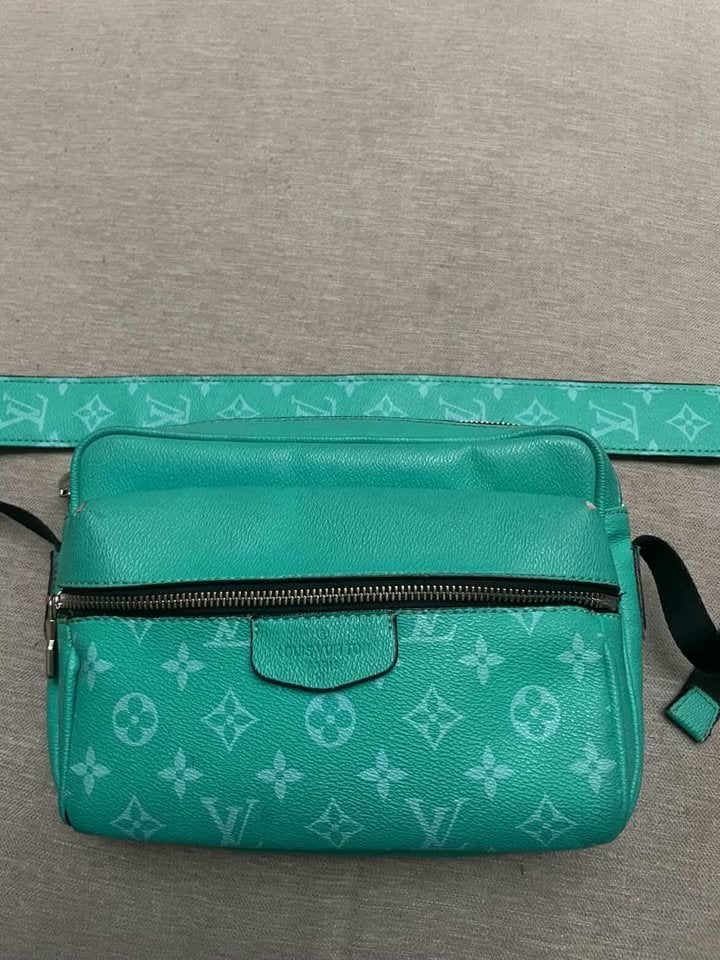 Tas, Handtassen en Accessoires, Tassen | Schoudertassen, Ophalen of Verzenden, Zo goed als nieuw, Groen, Overige merken