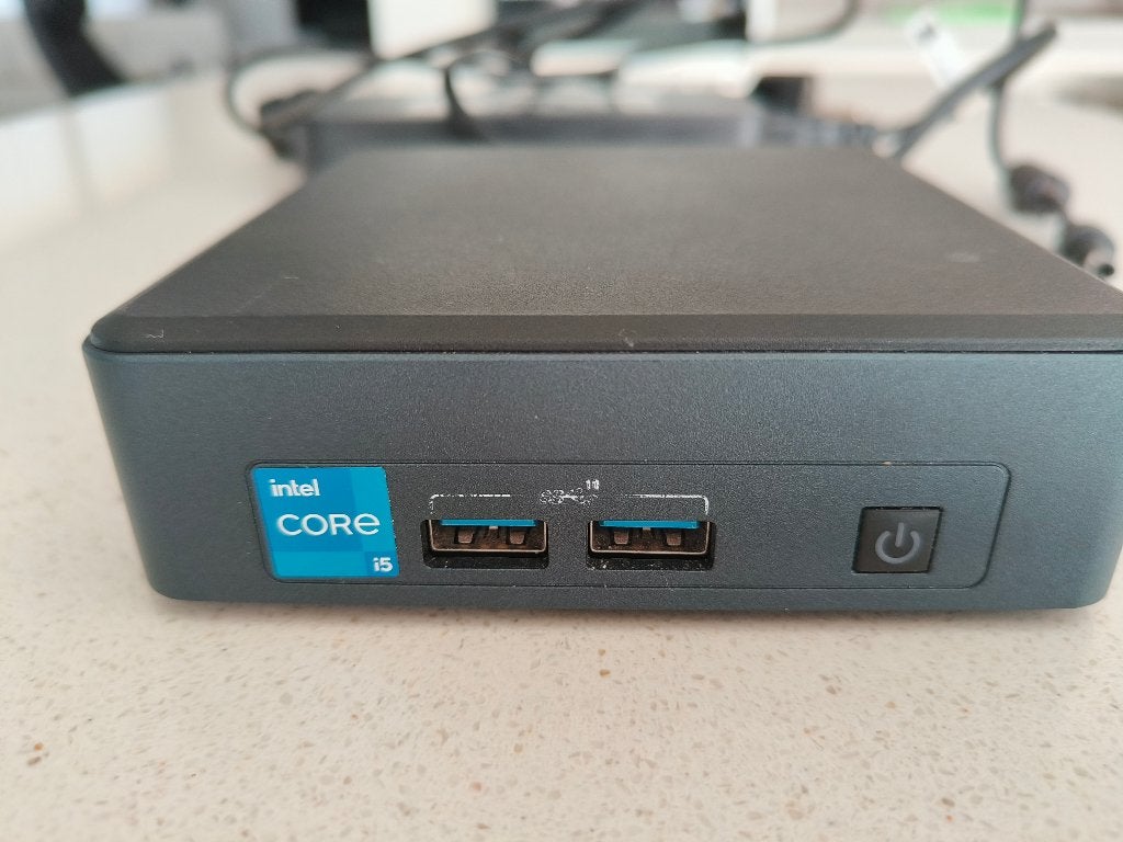 Intel NUC 11 Pro Kit NUC11TNKI5, Enlèvement ou Envoi, Utilisé