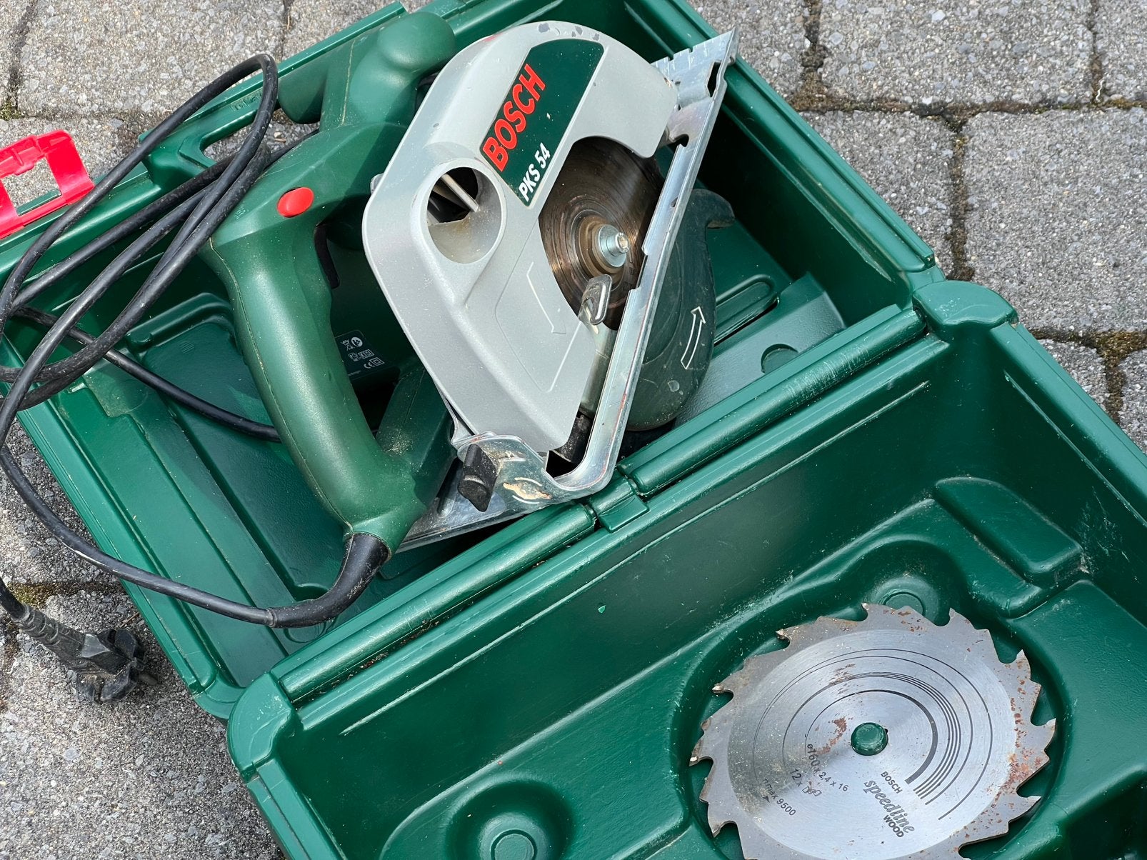 Bosch cirkelzaag, Doe-het-zelf en Bouw, Gereedschap | Zaagmachines, Ophalen, Cirkelzaag, 600 tot 1200 watt, Zo goed als nieuw
