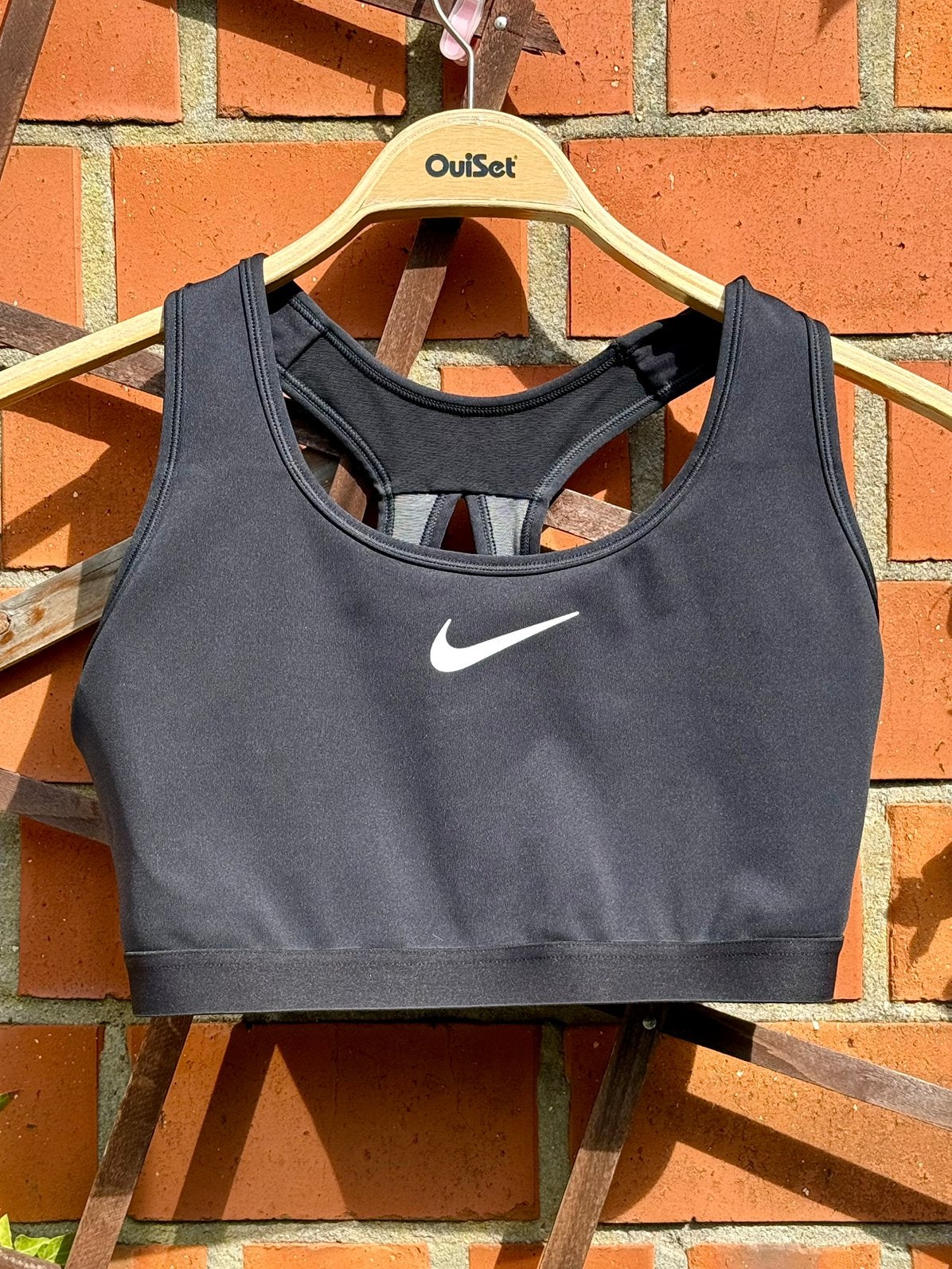 Soutien-gorge de sport d'entraînement Nike Dri-FIT Swoosh, Taille 38/40 (M), Enlèvement ou Envoi, Comme neuf, Autres types