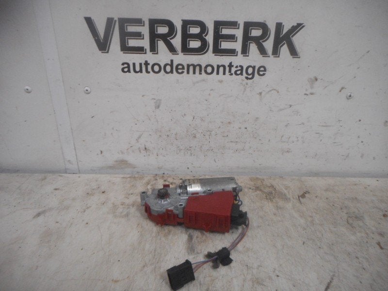 TOIT OUVRANT MOTEUR Audi A3 (8L1) (01-1996/05-2003), Auto-Union-Straße  1,
85057  Ingolstadt, DE, Info@audi.de, Audi, Utilisé