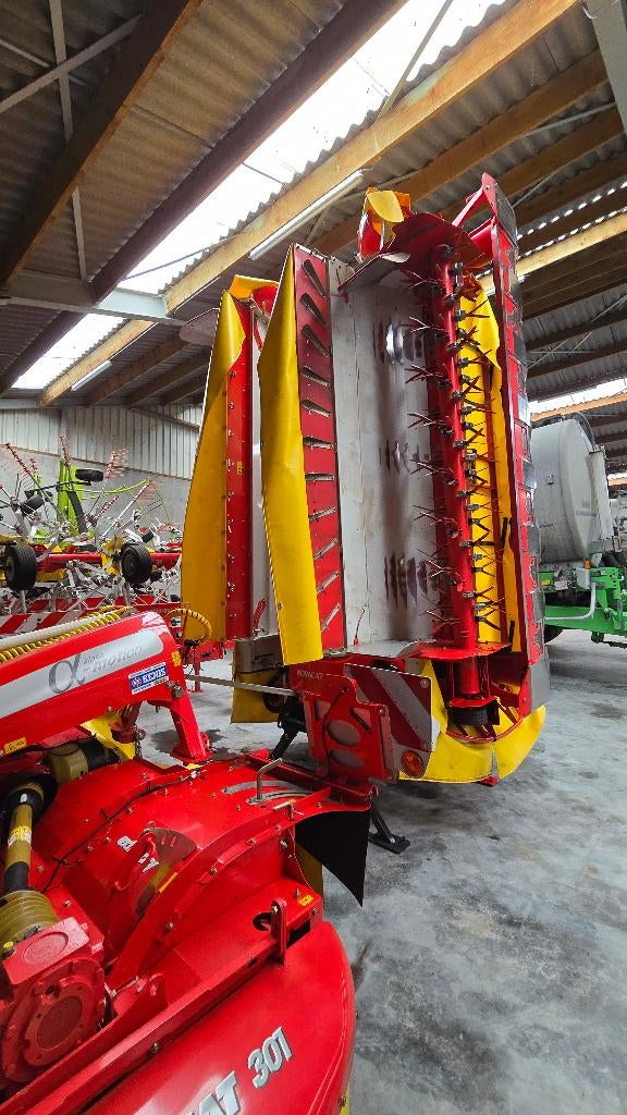 Pöttinger NOVACAT 301 ALPHA MOTION + NOVACAT A10 maaier, Enlèvement, Comme neuf