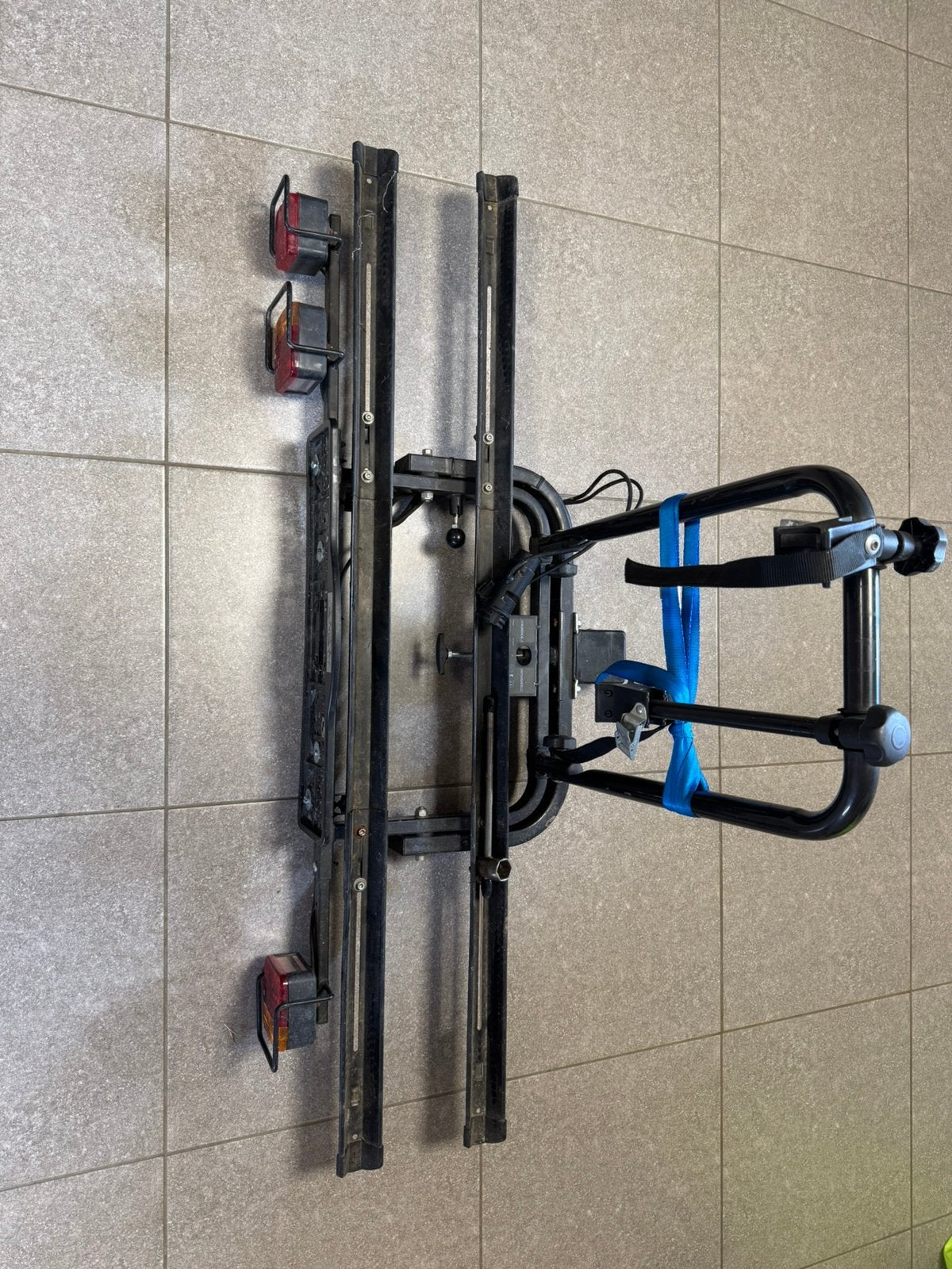 Porte velo, Enlèvement, Comme neuf
