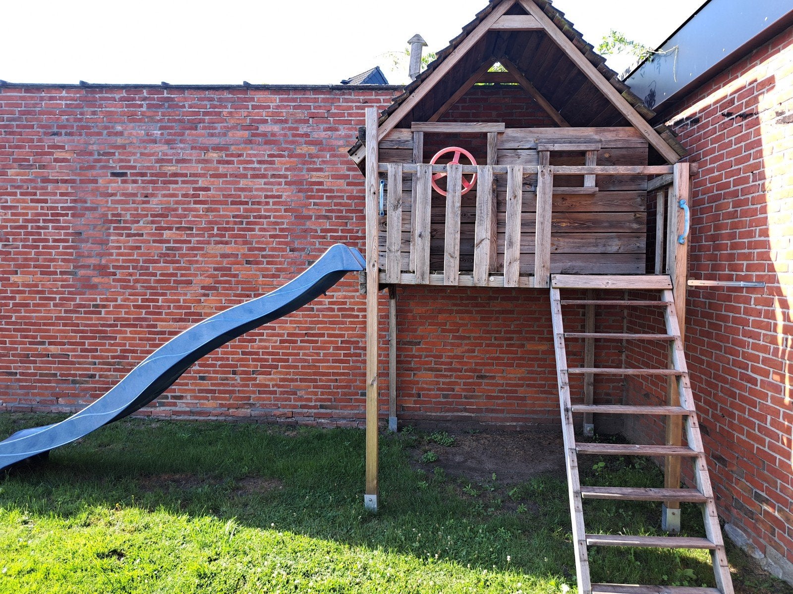 Speeltuig / speelhuis / speeltoestel met glijbaan, Enlèvement, Utilisé, Toboggan