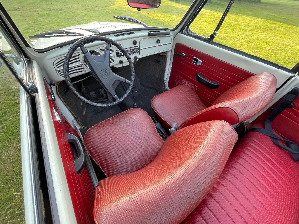 Oldtimer VW kever cabrio 1300 van 1969, foto 5