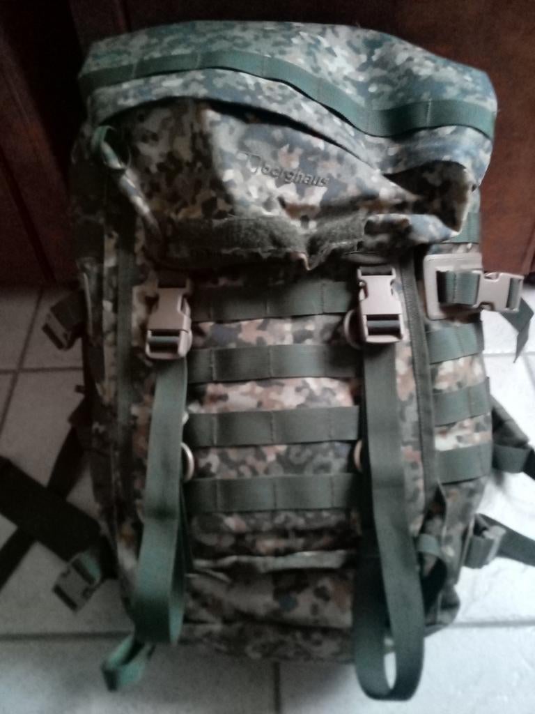 Berghaus Centurio IV FA, 30 liter camo, Ophalen of Verzenden