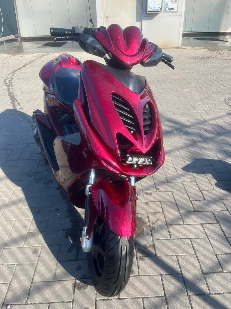 Yamaha aerox 50 (standaard), Fietsen en Brommers, Scooters | Yamaha, Zo goed als nieuw, Aerox, Klasse B (45 km/u), Tweetakt, Ophalen