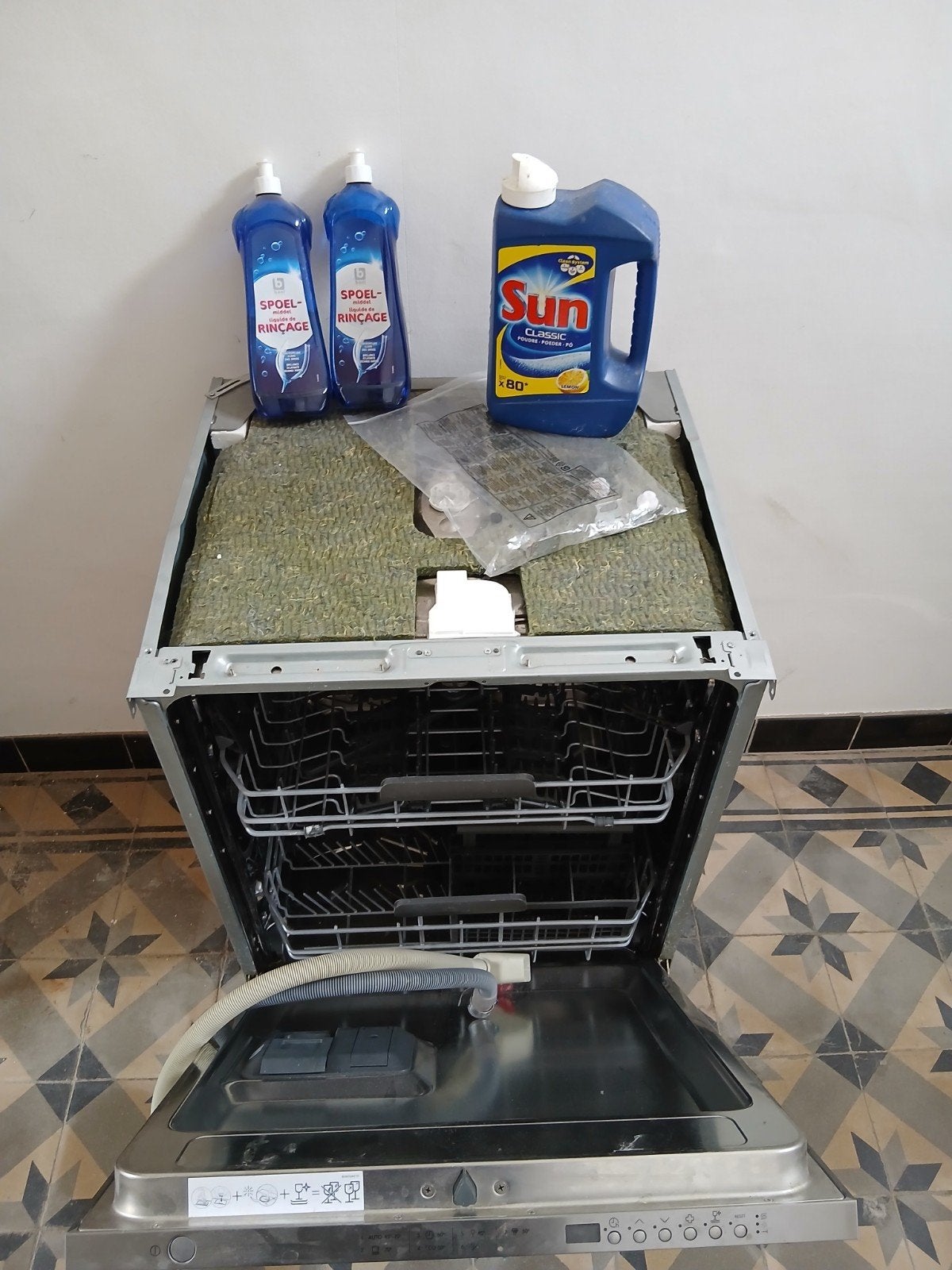 Ikea vaatwasser, Elektronische apparatuur, Vaatwasmachines, Zo goed als nieuw, Inbouw, Ophalen