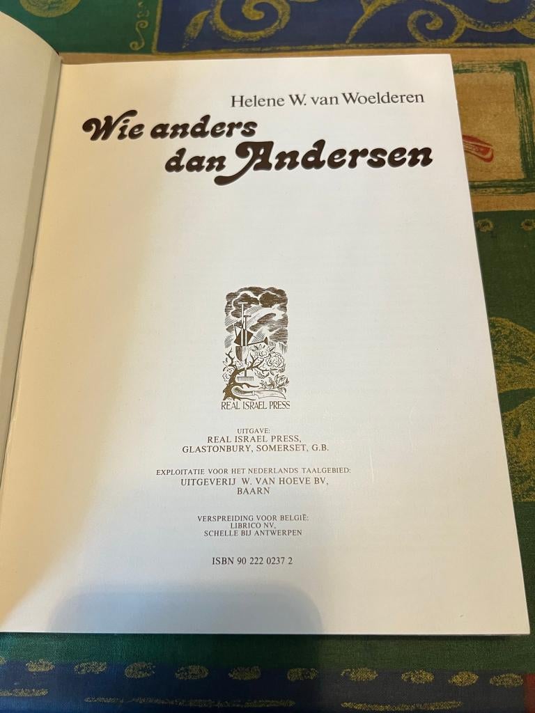 Wie anders dan Andersen - Helene W. van Woelderen, Livres, Biographies, Enlèvement ou Envoi, Utilisé, Art et Culture, Helene W. van Woelderen