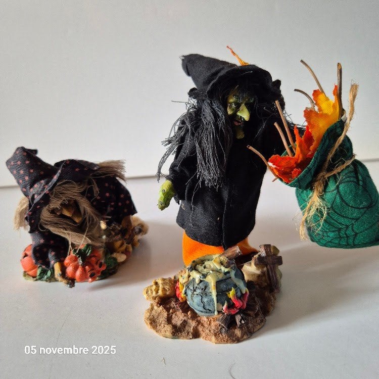 Lot de décoration Halloween, fantômes et de sorcières, Hobby & Loisirs créatifs, Envoi, Neuf, Article de fête