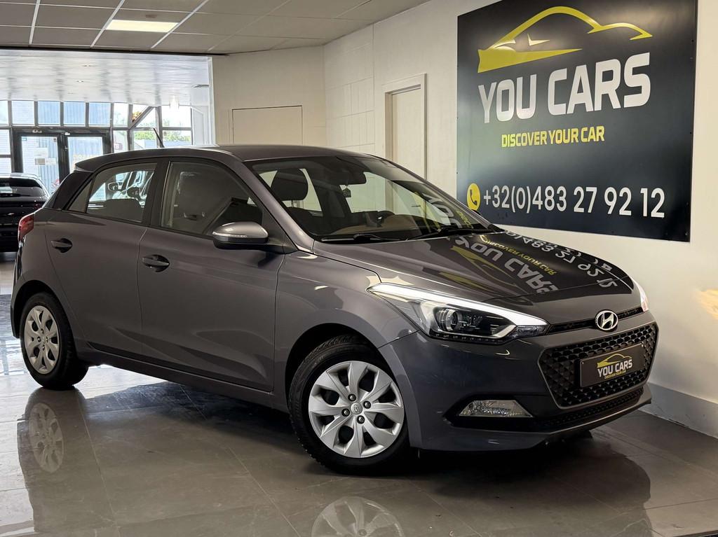 Hyundai i20 1.4i Intro Edition 1 Jaar Garantie, Gebruikt, Bedrijf, 5 deurs, 1368 cc