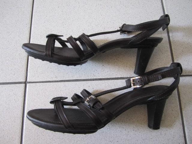 Sandalen Tod's maat 37,5, Bruin, Zo goed als nieuw, Tod's, Sandalen of Muiltjes