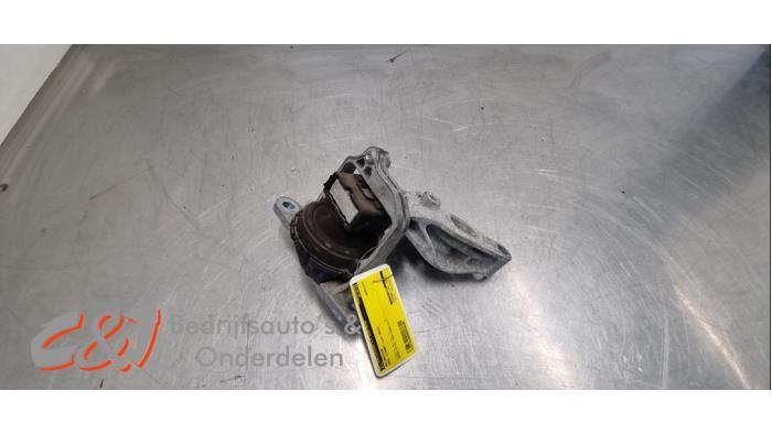 Support moteur d'un Opel Vivaro, -, Opel, 3 mois de garantie, Utilisé