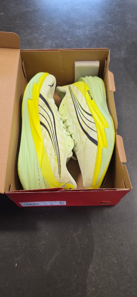 Puma deviate nitro 4 maat 43 nieuw, Sports & Fitness, Course, Jogging & Athlétisme, Neuf, Autres marques, Course à pied, Enlèvement ou Envoi