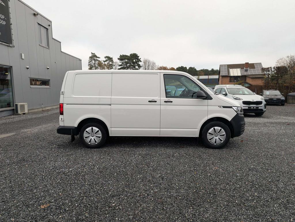 Volkswagen Transporter 2.0 TDI SCR BMT | CARPLAY | LEER | PA, Voorwielaandrijving, Gebruikt, Euro 6, 4 cilinders