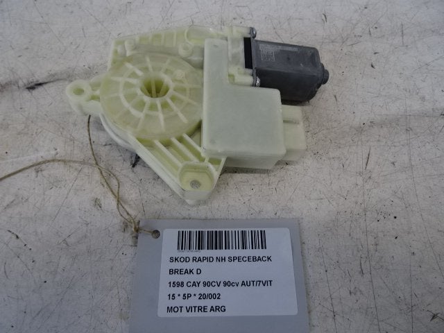 MOTEUR LEVE VITRE ELECTRIQUE ARRIÈRE GAUCHE Skoda Rapid, Utilisé, Arrière, Skoda