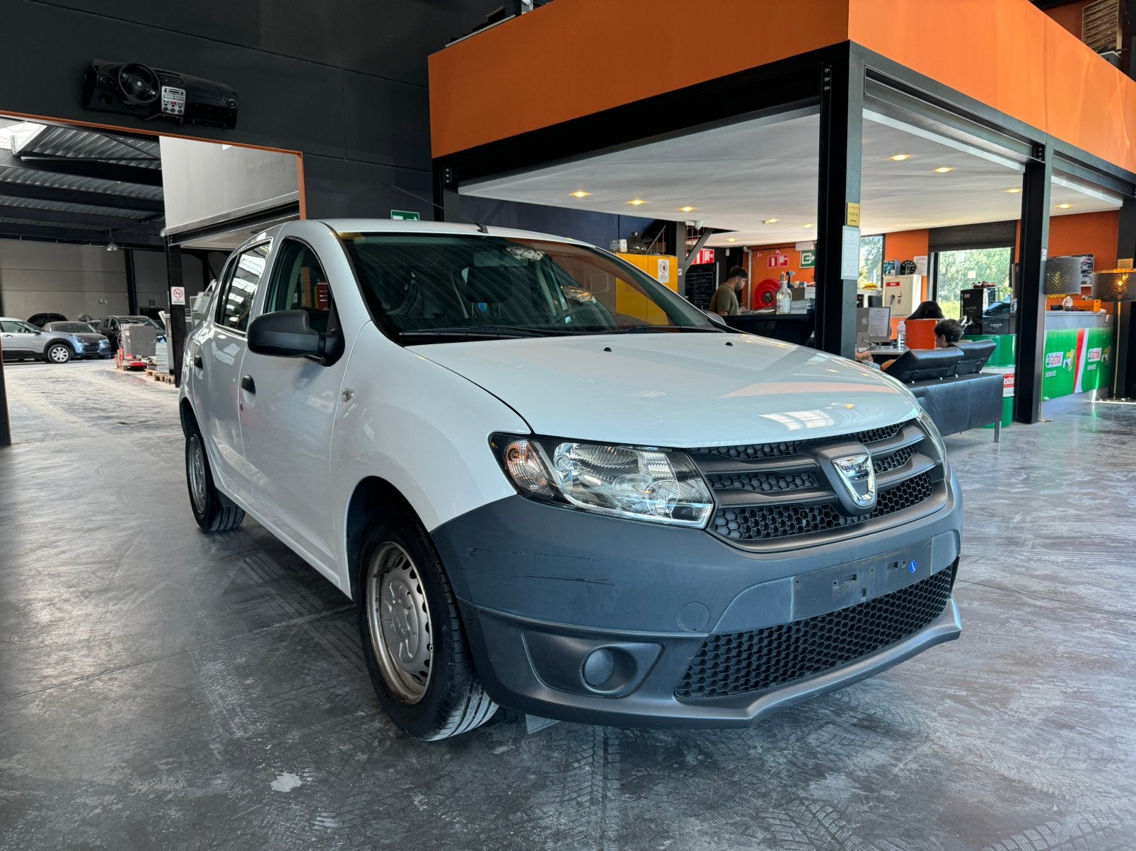 DACIA SANDERO, Autos, Dacia, Euro 5, Entreprise, Boîte manuelle, Noir