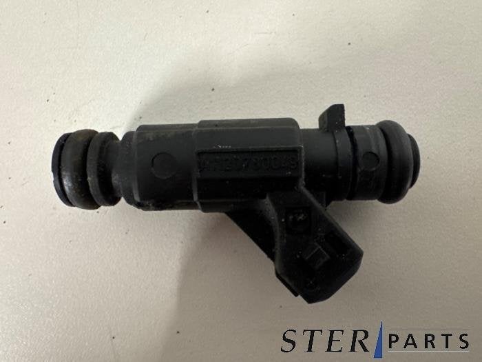 Injecteur (injection essence) d'un Mercedes E-Klasse, Autos : Pièces & Accessoires, Systèmes à carburant, Mercedes-Benz, Utilisé