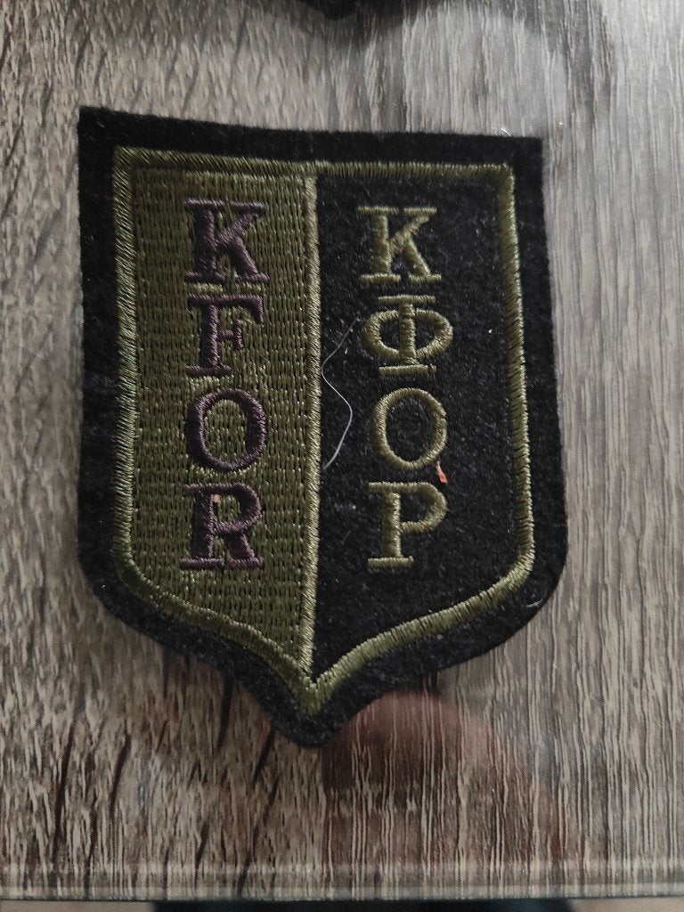 écusson militaire de la KFOR, Collections, Enlèvement ou Envoi