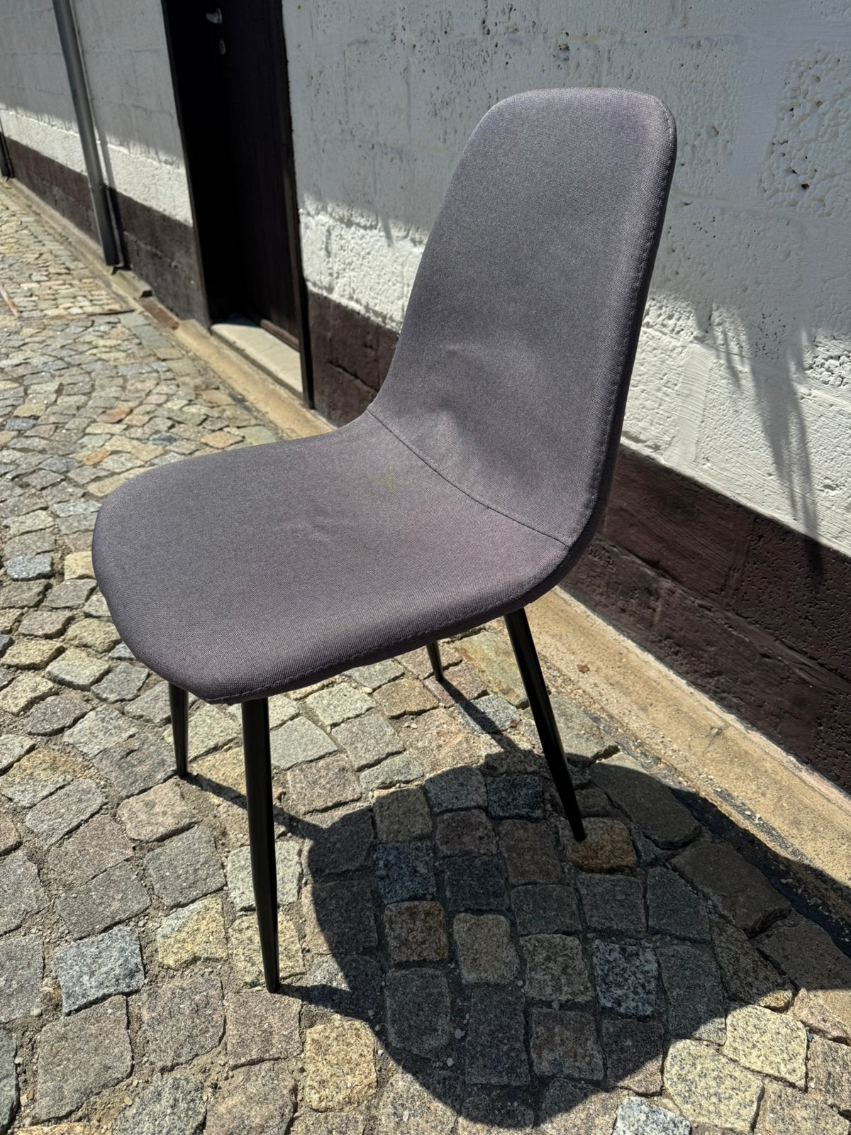 6 chaises de salle à manger ! Gris avec pieds noirs, Enlèvement, Comme neuf, Gris, Tissus