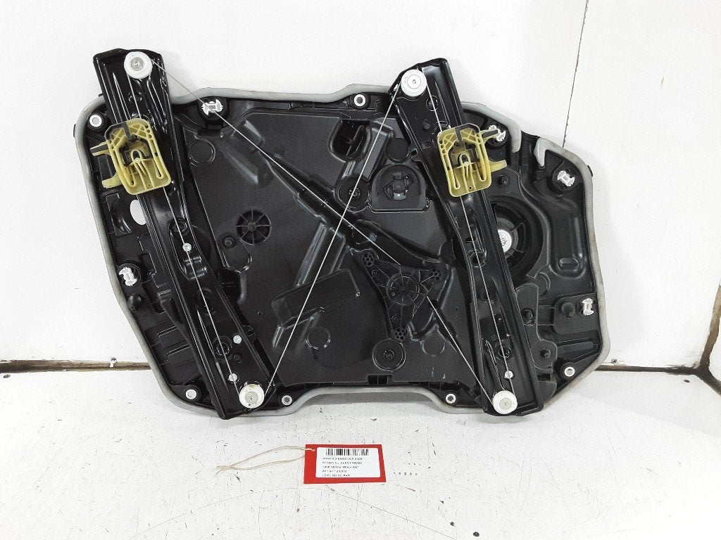 VITRE MECANISME AVANT DROIT BMW 3 serie (G20) (7497104-06), Mevr. I. Hauben, Utilisé, BMW, Rue de l'Espoir 34 34
4030  GRIVEGNÉE, BE