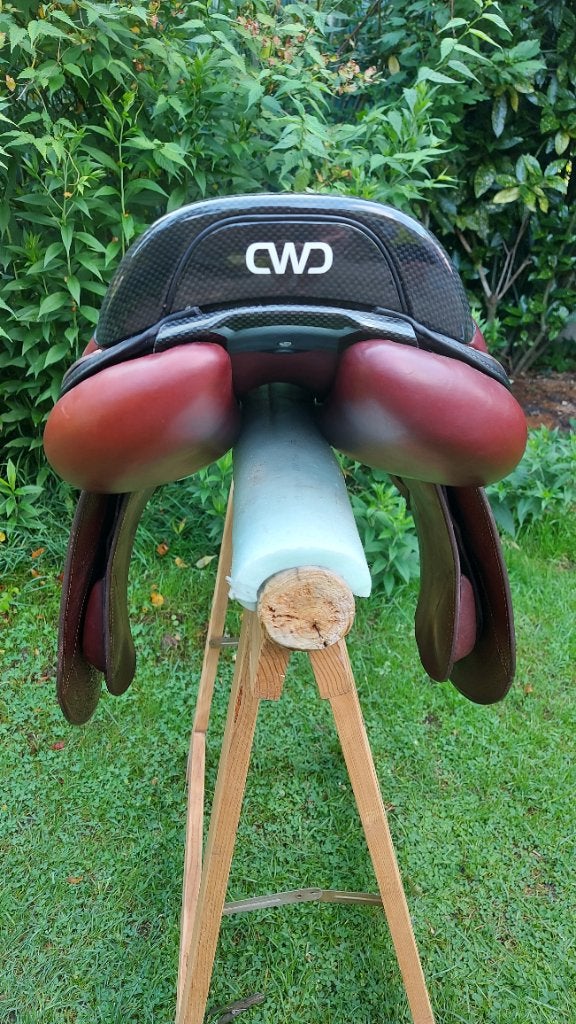 CWD-zadel 2Gs Mademoiselle, Animaux & Accessoires, Chevaux & Poneys | Selles, Obstacle, Comme neuf, CWD, Enlèvement