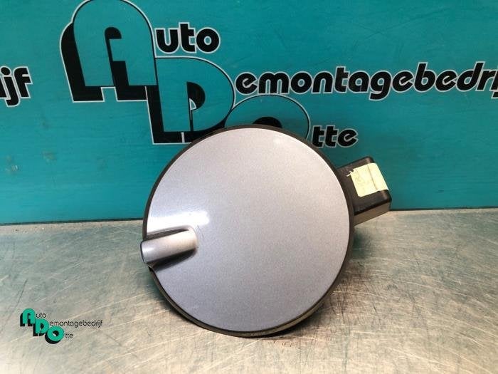 Tank Klep van een Opel Zafira B (Zafira B 05-) (Z155), Gebruikt, -, -, Opel