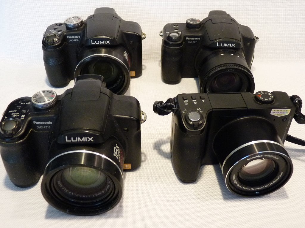 4x digitale bridgecamera: Panasonic Lumix en Kodak, Comme neuf, 10 mégapixels, 8 fois ou plus, Appareil photo bridge