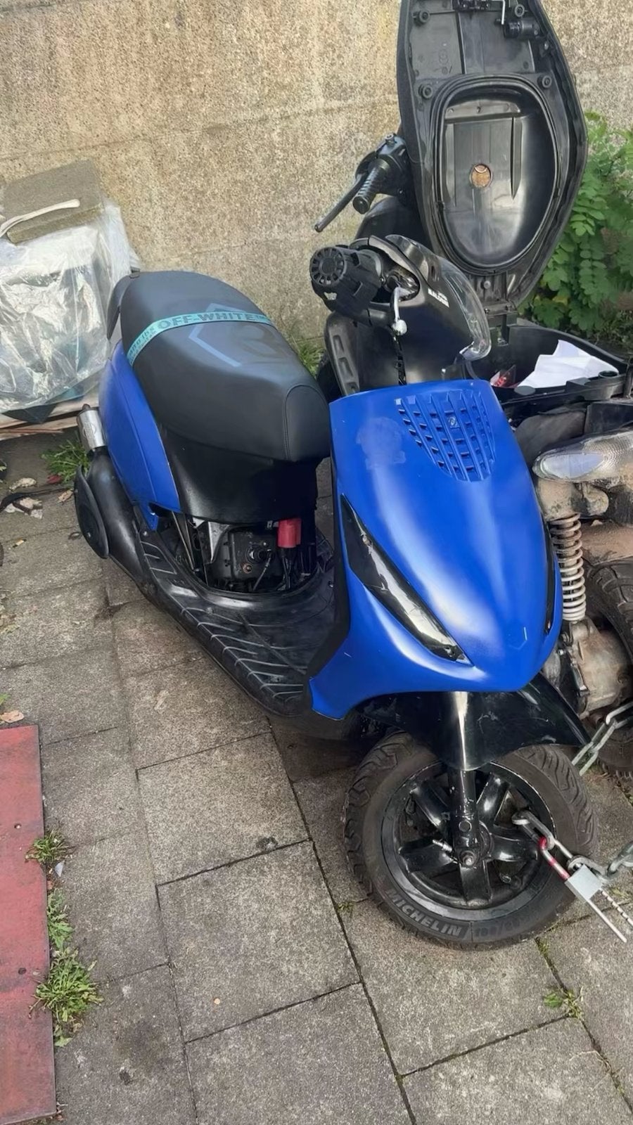 Piaggio zip 70cc dr, Fietsen en Brommers, Ophalen, Zo goed als nieuw, Piaggio