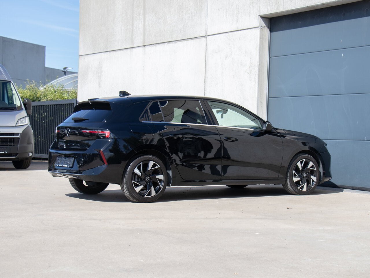 Opel Astra 5D ELEGANCE 1.2 MT6 130PK CAMERA|NAVI|KEYLESS, Auto's, Opel, 0 kg, Euro 6, 0 kg, Zwart