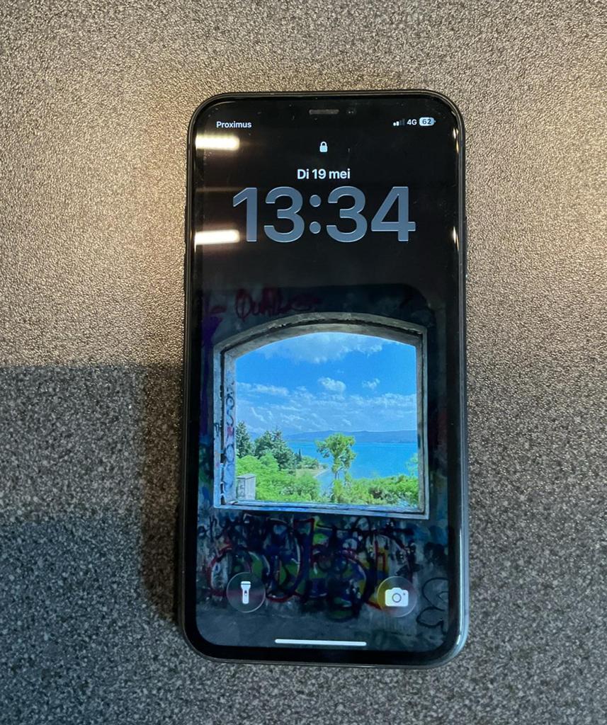 Iphone 11 met hoesje, Télécoms, Téléphonie mobile | Apple iPhone, Enlèvement ou Envoi, IPhone 11, 76 %, Utilisé