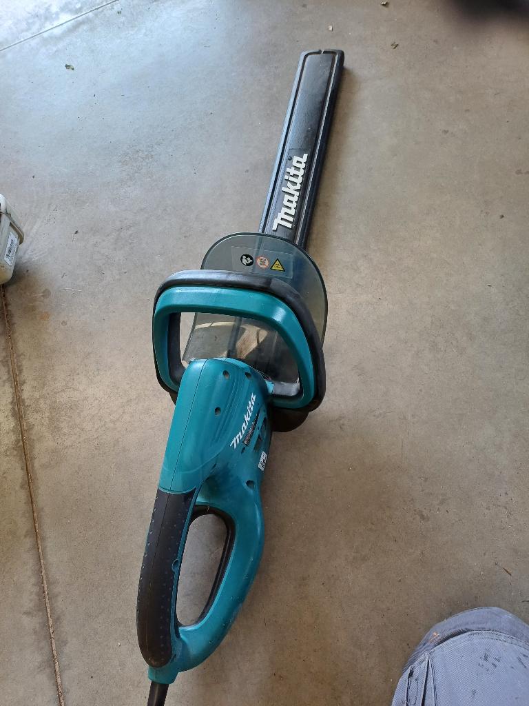 Makita heggeschaar electrisch UH5570, Tuin en Terras, Ophalen, Gebruikt, Elektrisch, Makita