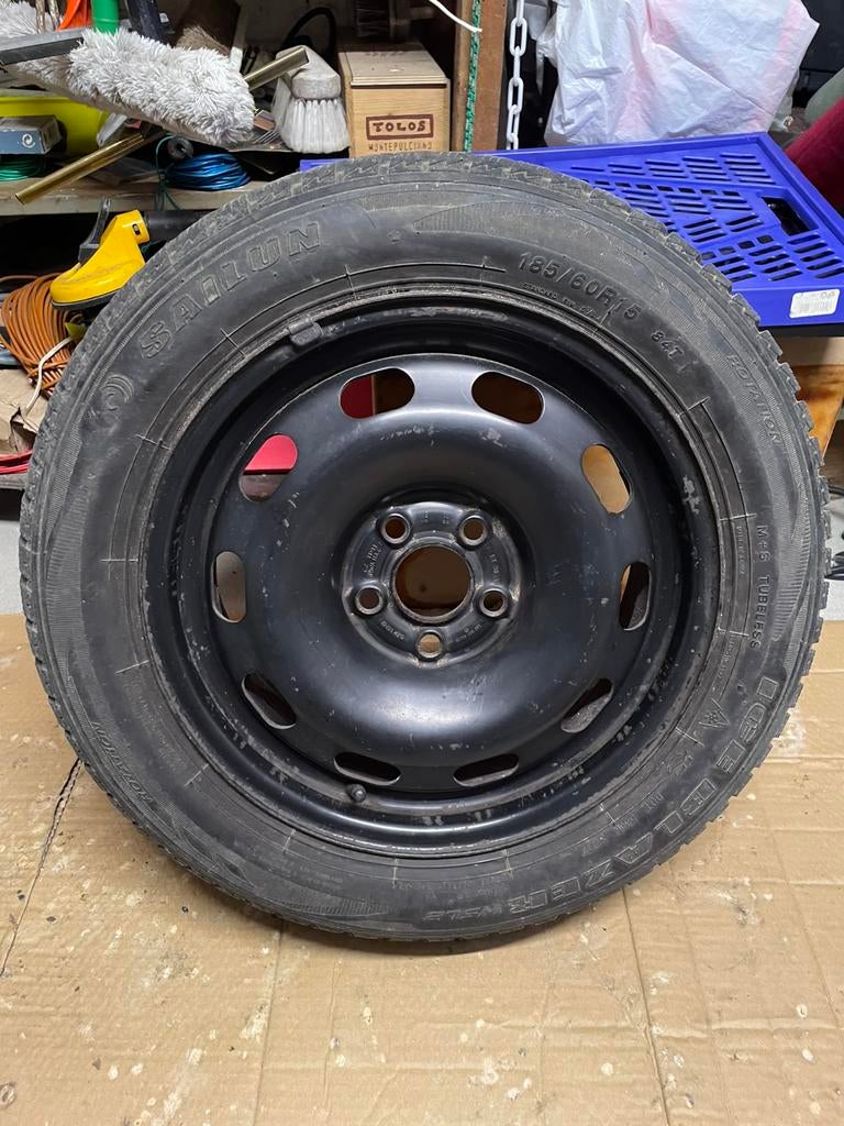 Roue de secours en très bon état, Autos : Pièces & Accessoires, 15 pouces, Pneus et Jantes, Pneus hiver, Enlèvement ou Envoi