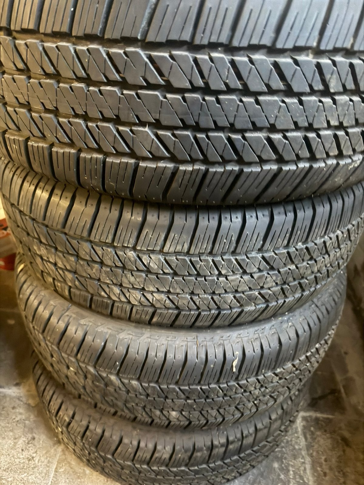 4 Pneus Bridgestone 265/60/18 110H - Quasi Neufs (20 km), Neuf, 265 mm, Enlèvement, Pneu(s)